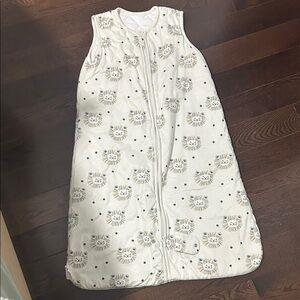 Cozy White Lion Print Kids Pajamas